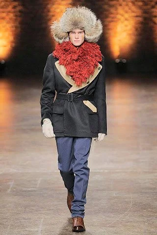 Look 16